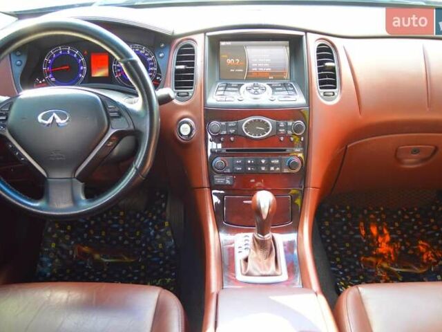 Черный Инфинити EX 35, объемом двигателя 3.5 л и пробегом 210 тыс. км за 9500 $, фото 27 на Automoto.ua