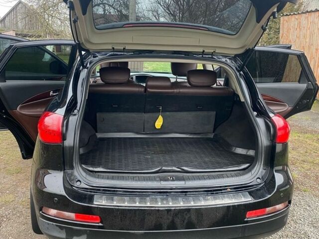 Черный Инфинити EX 35, объемом двигателя 3.5 л и пробегом 248 тыс. км за 10300 $, фото 4 на Automoto.ua