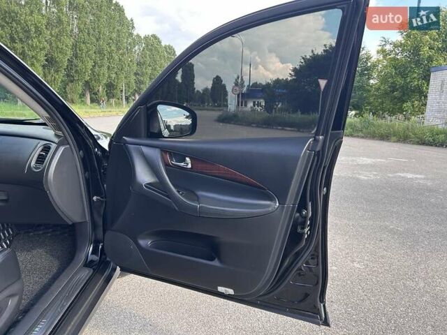 Черный Инфинити EX 35, объемом двигателя 3.5 л и пробегом 220 тыс. км за 13300 $, фото 33 на Automoto.ua