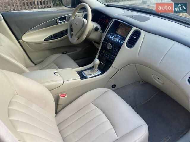 Коричневый Инфинити EX 35, объемом двигателя 3.5 л и пробегом 204 тыс. км за 9500 $, фото 13 на Automoto.ua