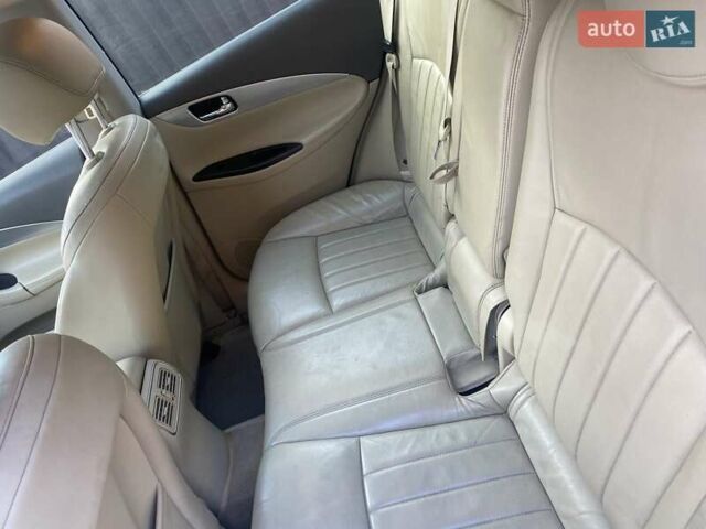 Коричневый Инфинити EX 35, объемом двигателя 3.5 л и пробегом 204 тыс. км за 9500 $, фото 5 на Automoto.ua