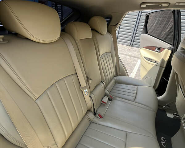 Красный Инфинити EX 35, объемом двигателя 3.5 л и пробегом 128 тыс. км за 11500 $, фото 14 на Automoto.ua