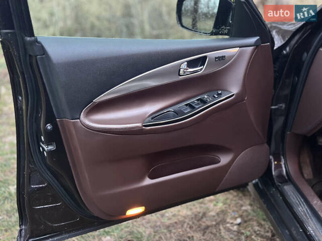 Красный Инфинити EX 35, объемом двигателя 3.5 л и пробегом 165 тыс. км за 11799 $, фото 9 на Automoto.ua