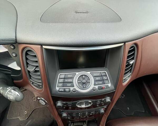 Инфинити EX 35, объемом двигателя 3.5 л и пробегом 67 тыс. км за 12000 $, фото 13 на Automoto.ua