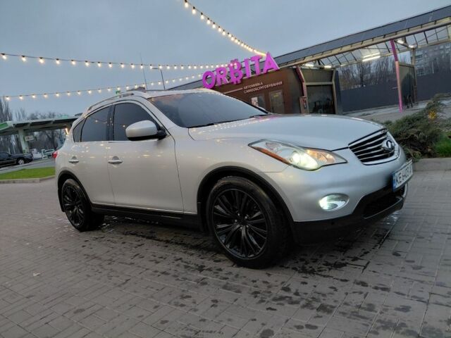 Серый Инфинити EX 35, объемом двигателя 3.5 л и пробегом 150 тыс. км за 9000 $, фото 4 на Automoto.ua