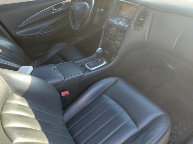 Серый Инфинити EX 35, объемом двигателя 3.5 л и пробегом 150 тыс. км за 9000 $, фото 6 на Automoto.ua