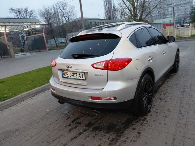 Серый Инфинити EX 35, объемом двигателя 3.5 л и пробегом 150 тыс. км за 9000 $, фото 3 на Automoto.ua