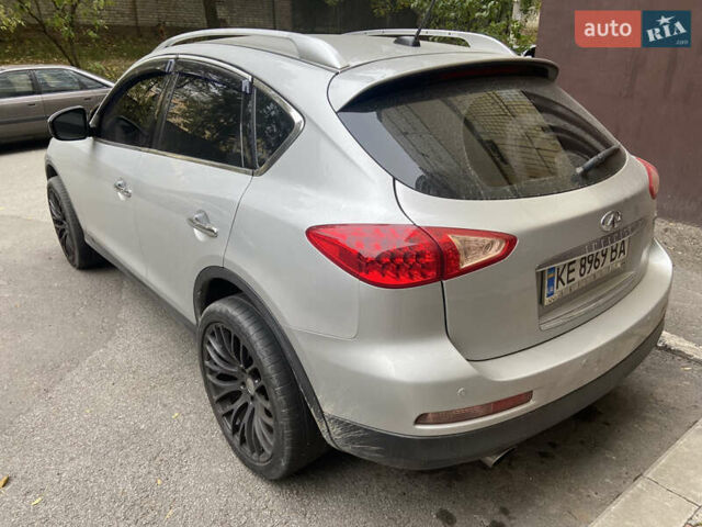 Серый Инфинити EX 35, объемом двигателя 3.5 л и пробегом 260 тыс. км за 9600 $, фото 4 на Automoto.ua