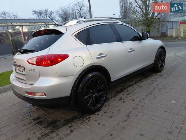 Серый Инфинити EX 35, объемом двигателя 3.5 л и пробегом 150 тыс. км за 9000 $, фото 7 на Automoto.ua