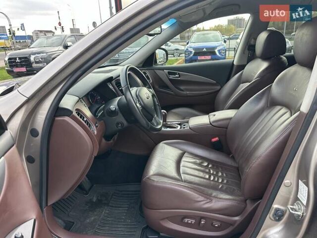 Серый Инфинити EX 35, объемом двигателя 3.5 л и пробегом 151 тыс. км за 13200 $, фото 17 на Automoto.ua