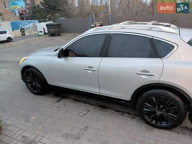 Серый Инфинити EX 35, объемом двигателя 3.5 л и пробегом 150 тыс. км за 9000 $, фото 6 на Automoto.ua