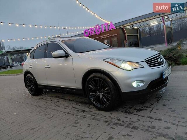 Серый Инфинити EX 35, объемом двигателя 3.5 л и пробегом 150 тыс. км за 9000 $, фото 3 на Automoto.ua