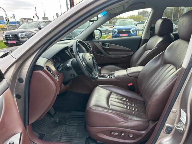 Серый Инфинити EX 35, объемом двигателя 3.5 л и пробегом 151 тыс. км за 13200 $, фото 8 на Automoto.ua