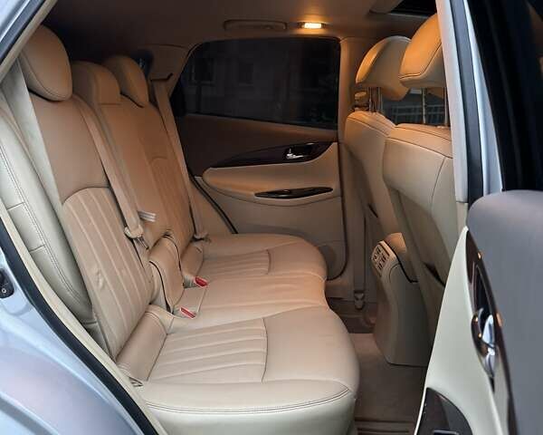 Сірий Інфініті EX 35, об'ємом двигуна 3.5 л та пробігом 210 тис. км за 9200 $, фото 11 на Automoto.ua