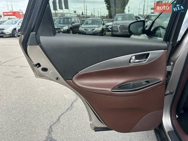 Серый Инфинити EX 35, объемом двигателя 3.5 л и пробегом 151 тыс. км за 13200 $, фото 31 на Automoto.ua