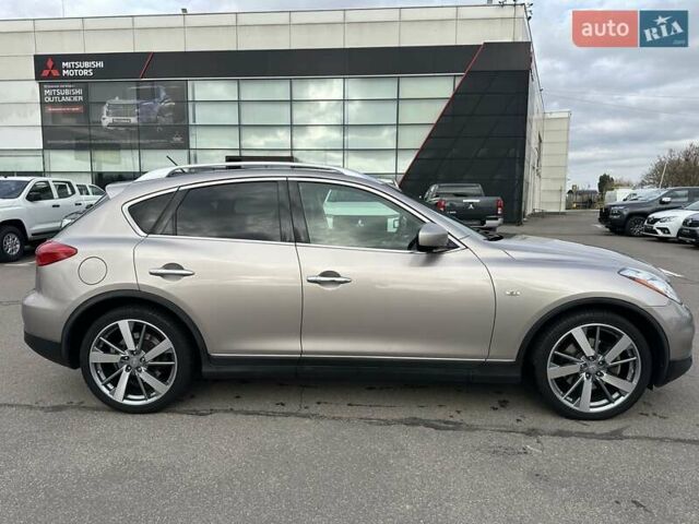 Серый Инфинити EX 35, объемом двигателя 3.5 л и пробегом 151 тыс. км за 13200 $, фото 8 на Automoto.ua