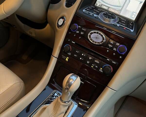 Сірий Інфініті EX 35, об'ємом двигуна 3.5 л та пробігом 210 тис. км за 9200 $, фото 12 на Automoto.ua