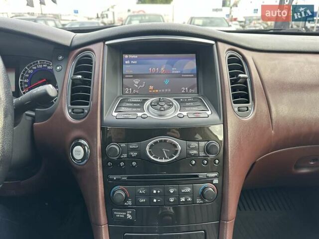 Серый Инфинити EX 35, объемом двигателя 3.5 л и пробегом 151 тыс. км за 13200 $, фото 24 на Automoto.ua