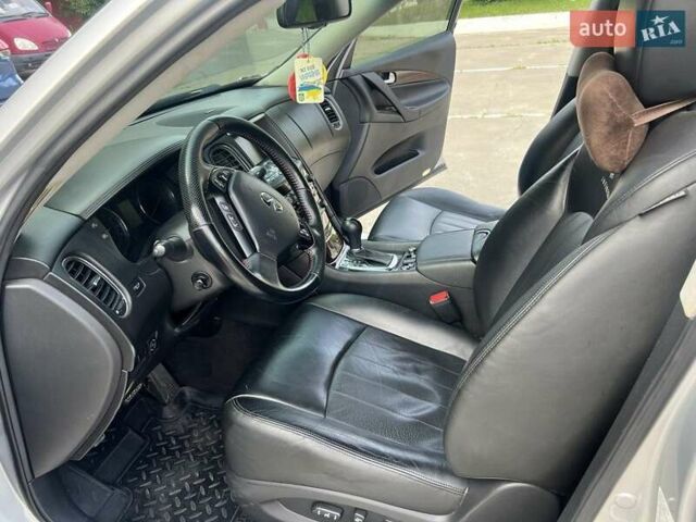 Сірий Інфініті EX 37, об'ємом двигуна 3.7 л та пробігом 180 тис. км за 13000 $, фото 6 на Automoto.ua