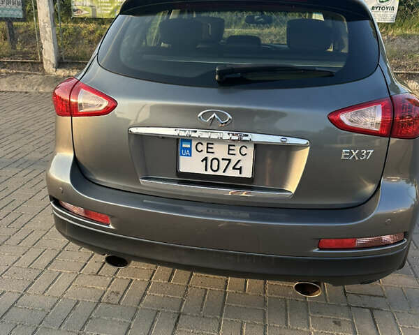 Серый Инфинити EX 37, объемом двигателя 3.7 л и пробегом 160 тыс. км за 13000 $, фото 12 на Automoto.ua