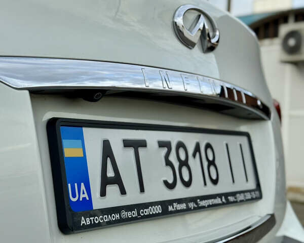 Белый Инфинити FX 30, объемом двигателя 3 л и пробегом 175 тыс. км за 15200 $, фото 27 на Automoto.ua