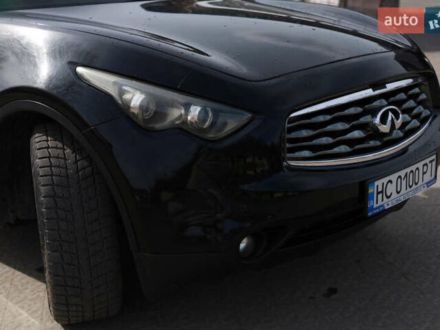Чорний Інфініті FX 30, об'ємом двигуна 3 л та пробігом 226 тис. км за 15500 $, фото 56 на Automoto.ua