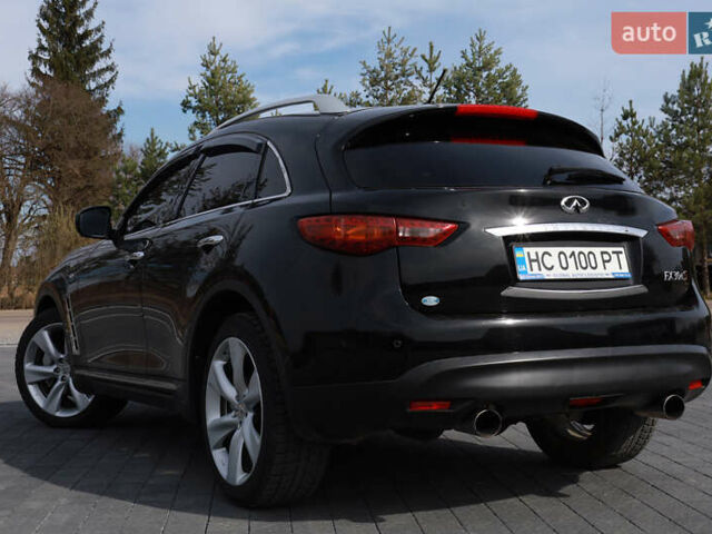 Чорний Інфініті FX 30, об'ємом двигуна 3 л та пробігом 226 тис. км за 15500 $, фото 3 на Automoto.ua