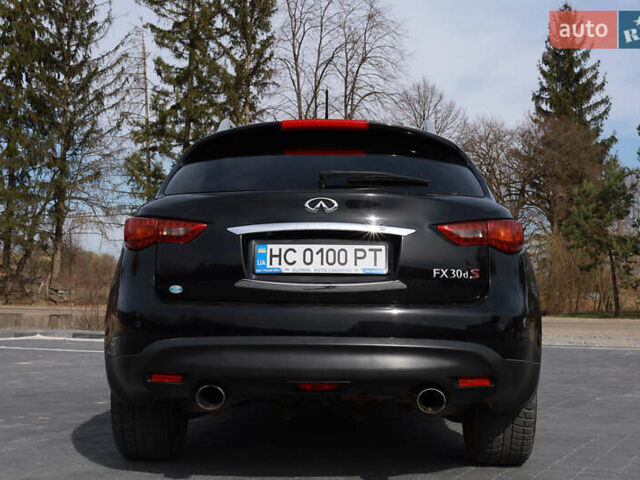 Чорний Інфініті FX 30, об'ємом двигуна 3 л та пробігом 226 тис. км за 15500 $, фото 5 на Automoto.ua