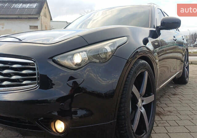 Черный Инфинити FX 30, объемом двигателя 3 л и пробегом 199 тыс. км за 14999 $, фото 12 на Automoto.ua