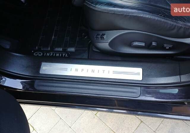 Черный Инфинити FX 30, объемом двигателя 3 л и пробегом 199 тыс. км за 16350 $, фото 86 на Automoto.ua