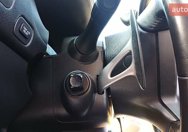 Черный Инфинити FX 30, объемом двигателя 3 л и пробегом 199 тыс. км за 16350 $, фото 90 на Automoto.ua