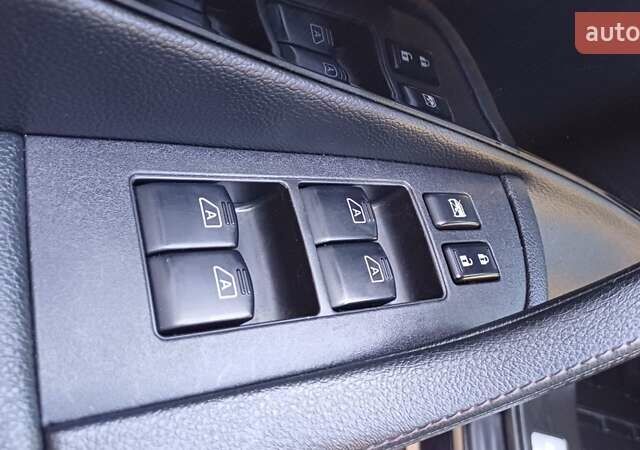 Черный Инфинити FX 30, объемом двигателя 3 л и пробегом 199 тыс. км за 16350 $, фото 42 на Automoto.ua