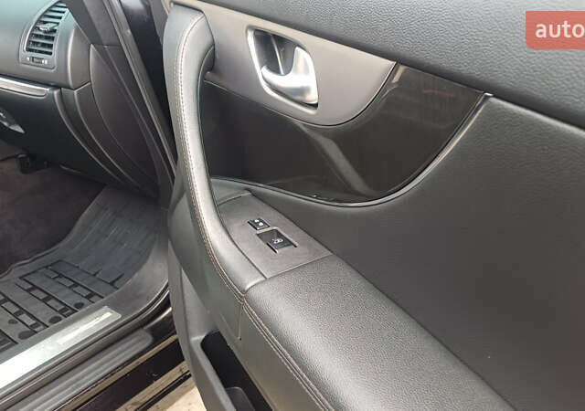 Черный Инфинити FX 30, объемом двигателя 3 л и пробегом 199 тыс. км за 14999 $, фото 52 на Automoto.ua