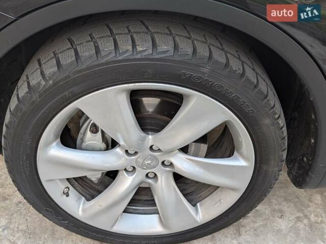 Черный Инфинити FX 30, объемом двигателя 3 л и пробегом 309 тыс. км за 14500 $, фото 18 на Automoto.ua