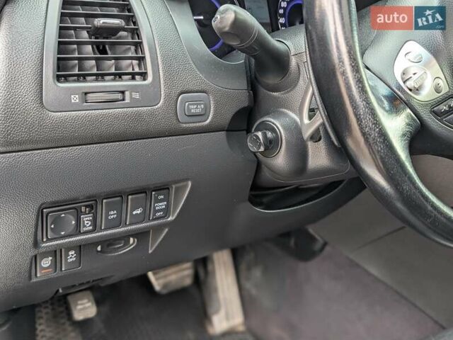 Черный Инфинити FX 30, объемом двигателя 3 л и пробегом 309 тыс. км за 14500 $, фото 27 на Automoto.ua