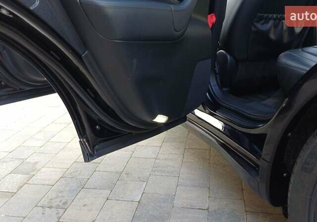 Черный Инфинити FX 30, объемом двигателя 3 л и пробегом 199 тыс. км за 16350 $, фото 58 на Automoto.ua