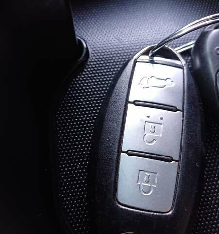 Черный Инфинити FX 30, объемом двигателя 3 л и пробегом 199 тыс. км за 16350 $, фото 81 на Automoto.ua