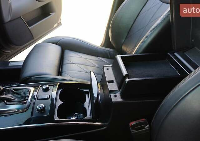 Черный Инфинити FX 30, объемом двигателя 3 л и пробегом 199 тыс. км за 16350 $, фото 79 на Automoto.ua