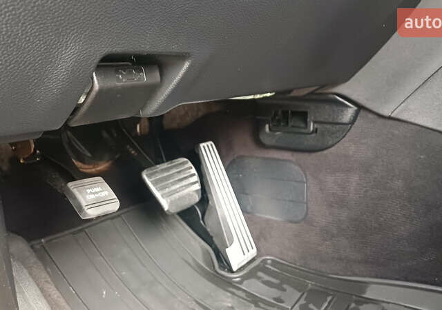 Черный Инфинити FX 30, объемом двигателя 3 л и пробегом 199 тыс. км за 14999 $, фото 30 на Automoto.ua