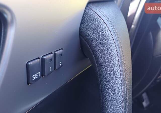 Черный Инфинити FX 30, объемом двигателя 3 л и пробегом 199 тыс. км за 16350 $, фото 41 на Automoto.ua