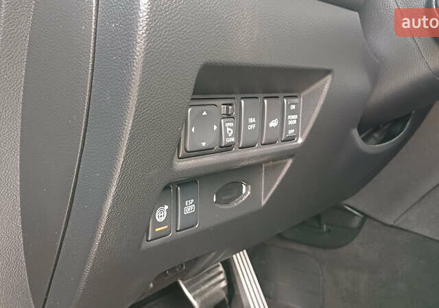 Черный Инфинити FX 30, объемом двигателя 3 л и пробегом 199 тыс. км за 14999 $, фото 26 на Automoto.ua