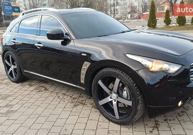 Черный Инфинити FX 30, объемом двигателя 3 л и пробегом 199 тыс. км за 14999 $, фото 8 на Automoto.ua