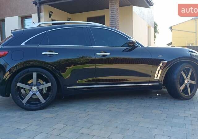 Черный Инфинити FX 30, объемом двигателя 3 л и пробегом 199 тыс. км за 16350 $, фото 7 на Automoto.ua