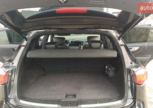 Черный Инфинити FX 30, объемом двигателя 3 л и пробегом 199 тыс. км за 14999 $, фото 59 на Automoto.ua