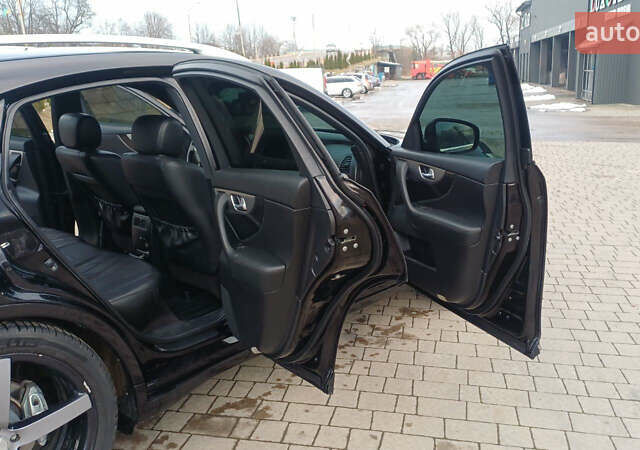 Черный Инфинити FX 30, объемом двигателя 3 л и пробегом 199 тыс. км за 14999 $, фото 53 на Automoto.ua