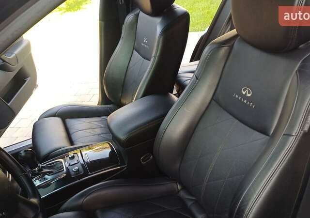 Черный Инфинити FX 30, объемом двигателя 3 л и пробегом 199 тыс. км за 16350 $, фото 45 на Automoto.ua