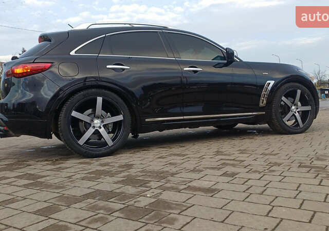 Черный Инфинити FX 30, объемом двигателя 3 л и пробегом 199 тыс. км за 14999 $, фото 20 на Automoto.ua