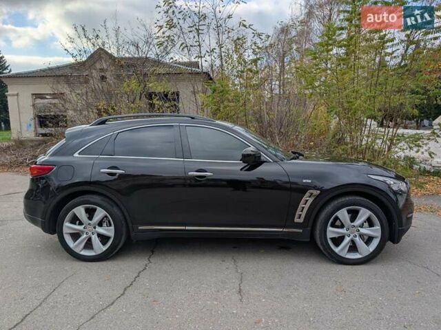 Черный Инфинити FX 30, объемом двигателя 3 л и пробегом 309 тыс. км за 14500 $, фото 5 на Automoto.ua
