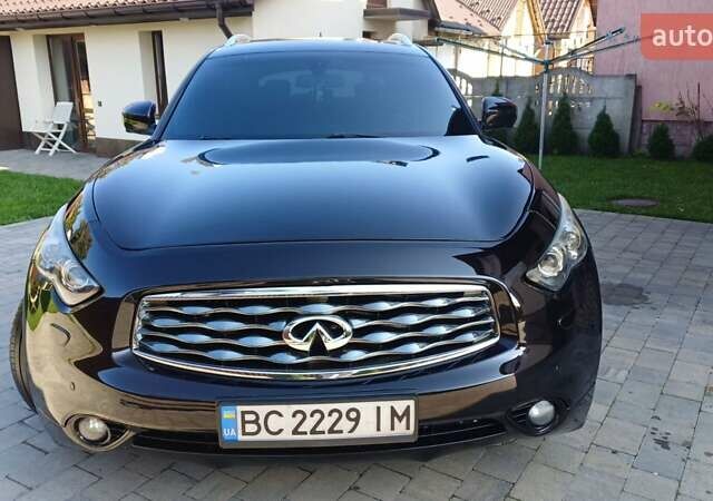 Черный Инфинити FX 30, объемом двигателя 3 л и пробегом 199 тыс. км за 16350 $, фото 5 на Automoto.ua