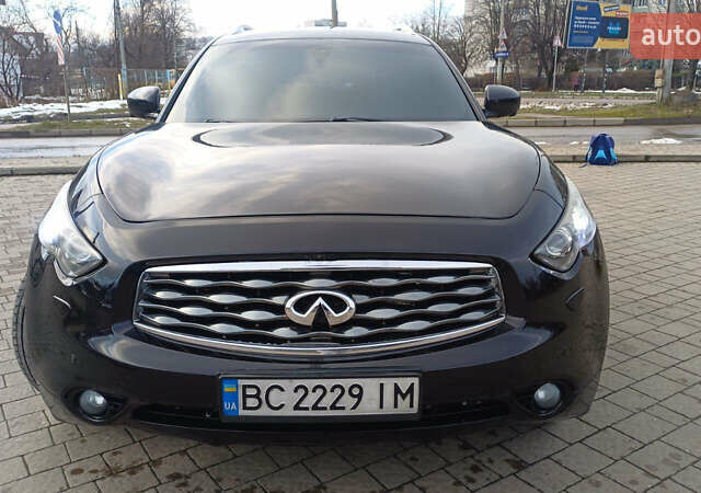 Черный Инфинити FX 30, объемом двигателя 3 л и пробегом 199 тыс. км за 14999 $, фото 1 на Automoto.ua